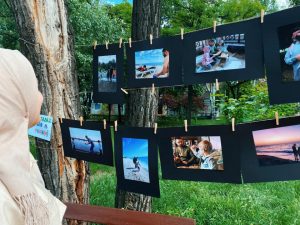 Організовану мусульманками фотовиставку «Тато в сім'ї» вже оцінили жителі Запоріжжя